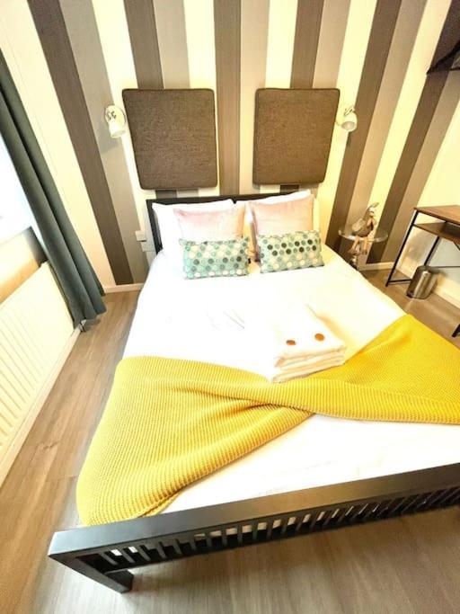 Serene And Cozy 1-Bedroom House With Parking CBG Εξωτερικό φωτογραφία